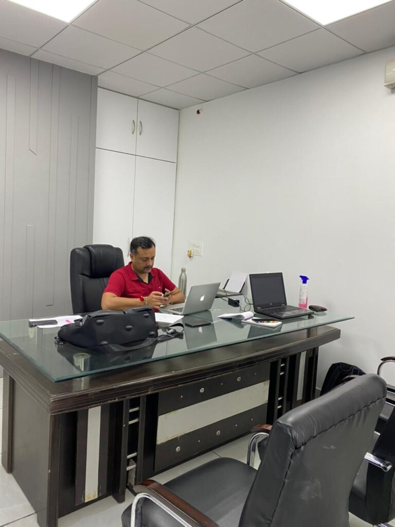 eea1f26a 3806 49f0 b1f9 c6063d4beb4d 768x1026