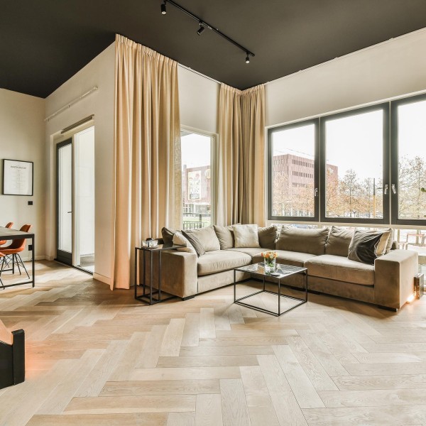 18003259631019492 m 90 600