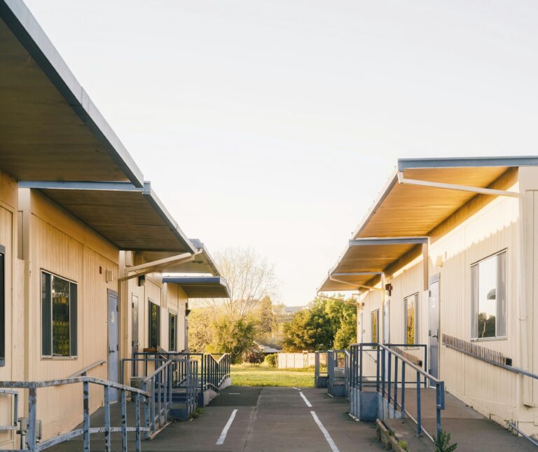 dakota lim ZdMRoUhIu M unsplash 768x645