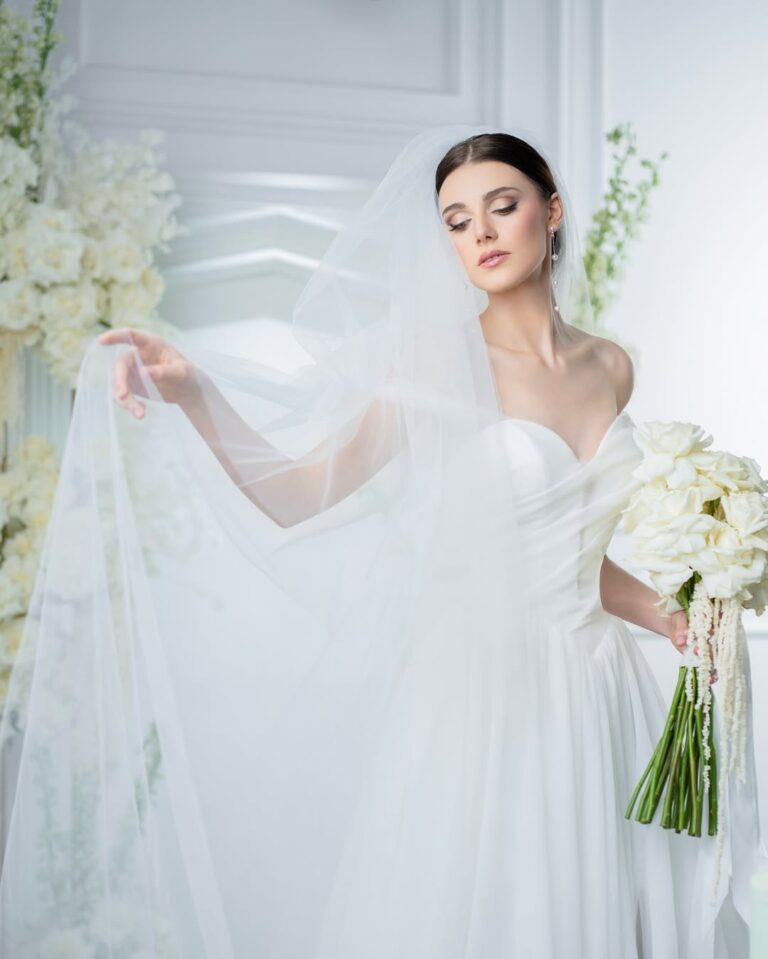 Every detail in this shoot was carefully curated to inspire your dream wedding look MakeupHair @helia tavakoli beauty Photography @farnoushahmadi.pictures Veil accessories @blairnadeaubridal Floral Desig 1 768x959