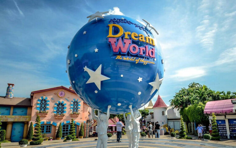 Dream World Bangkok 768x480