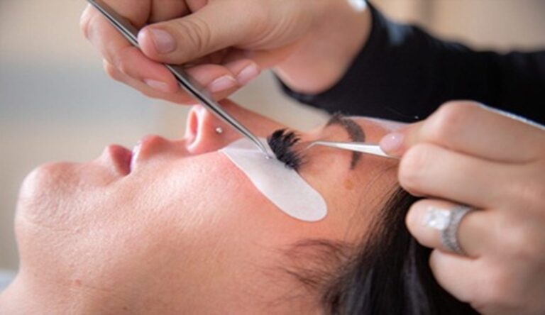 lash extensions how it works 2 1 Copy 768x444