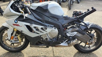 motorcyclewreckersmelbourne cover