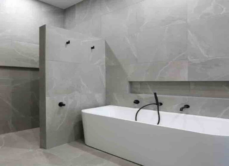 bathroom building 768x555