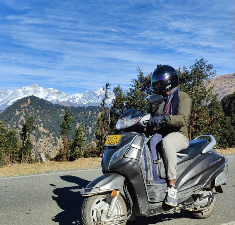 scooty on rent in Rishikesh 768x736