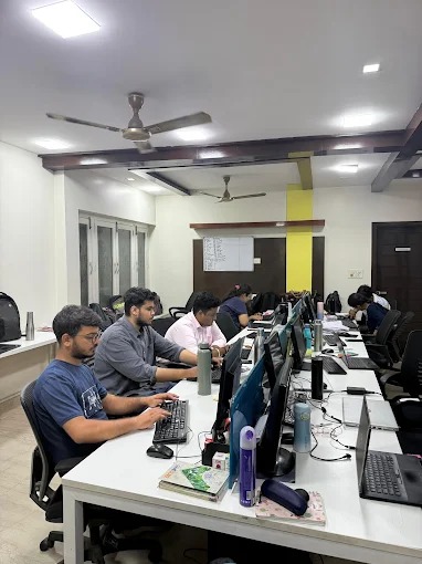 AF1QipNfaHd8oO4bVAG7gHiWMU5EadOw