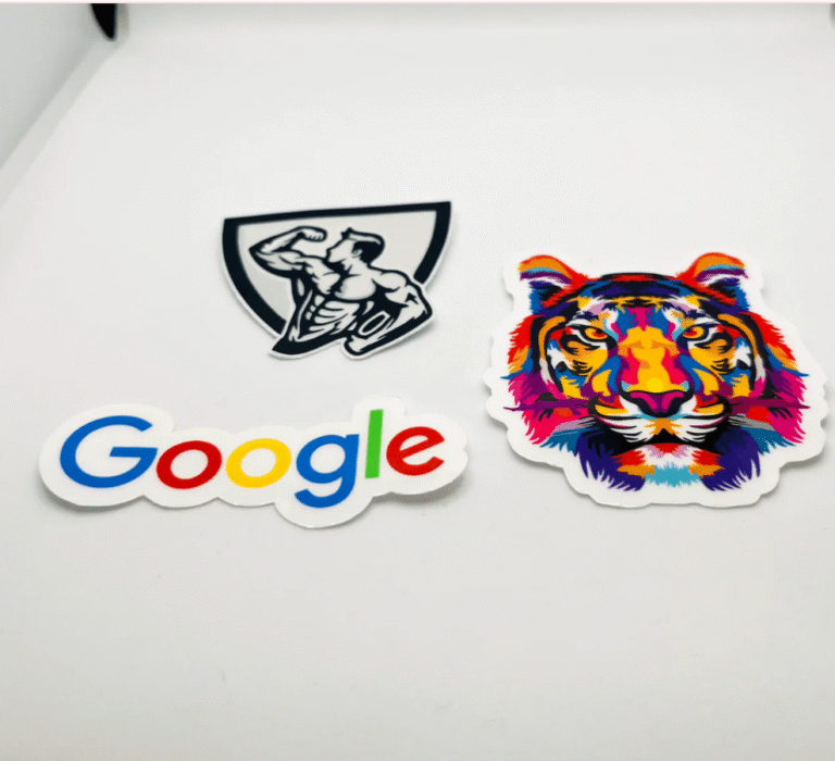 Autocollants transparents – elegants durables et polyvalents 768x700