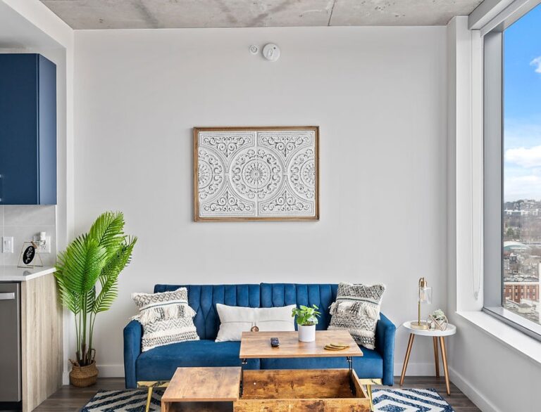 Premier Hosting Nashville Apartments 768x586