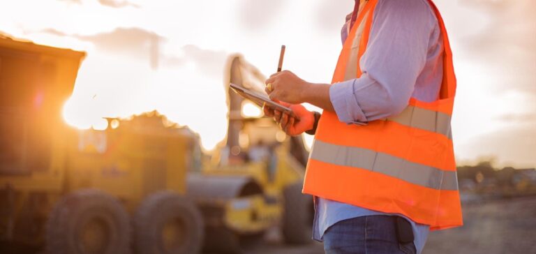 imgi 20 Crane Inspector Over Head Cran Inspection Contruction Equipment Inspections 1920x911 1 768x364