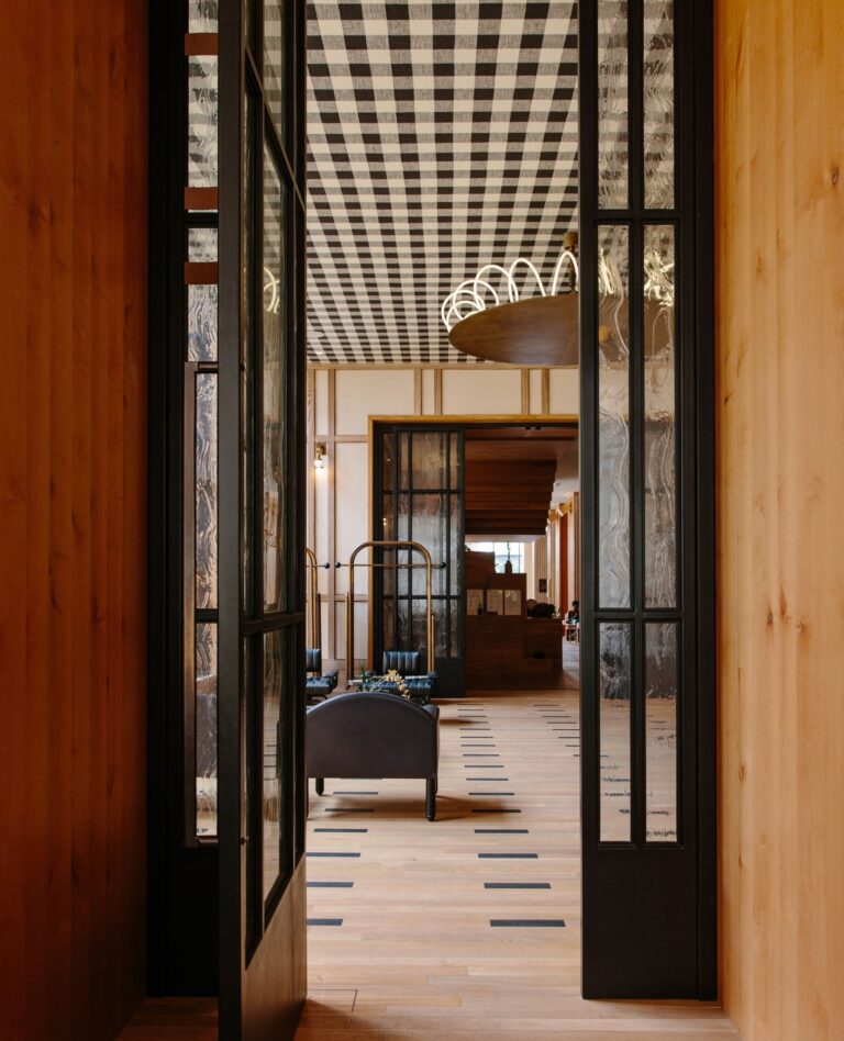 518995748 1380165390422748 8682370387119529375 n 1 768x948