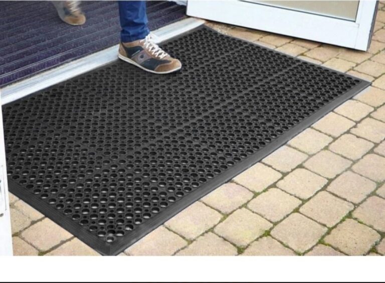 65123698507806 768x565