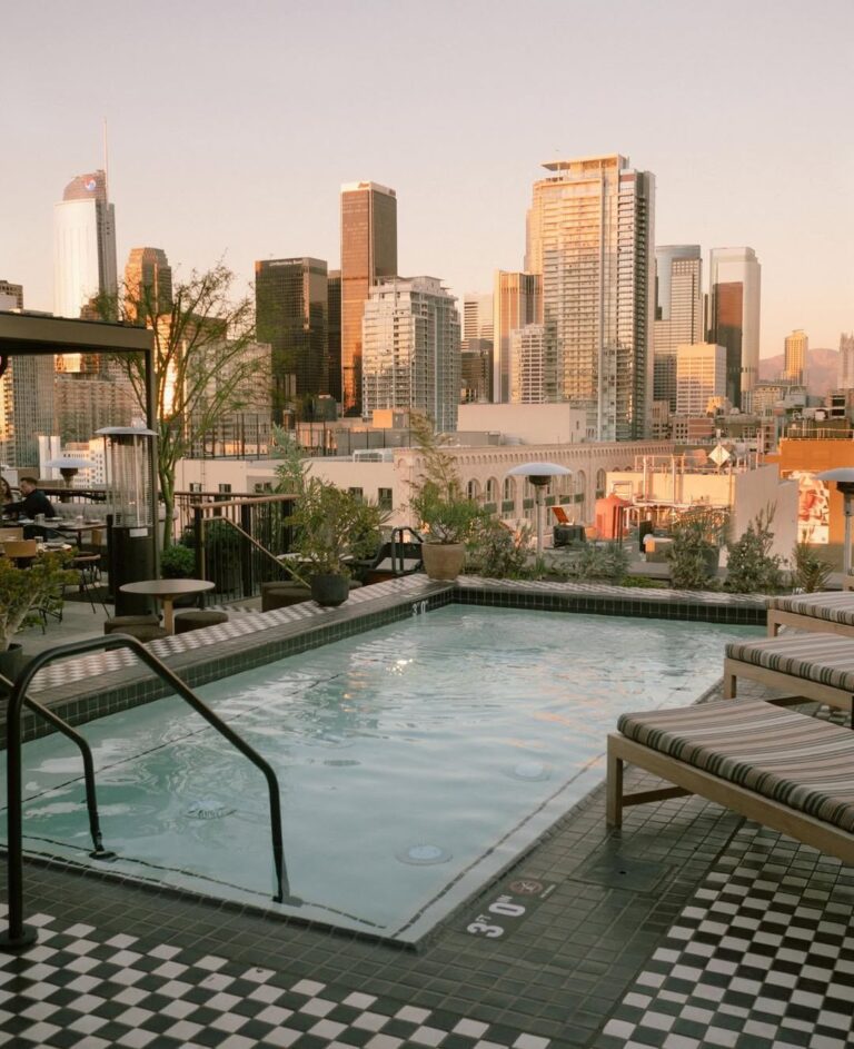 WhatsApp Image 2025 09 20 at 15.28.05 a56b52f1 1 768x943